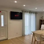 Neto Pinto - Casa De Ferias / Fins De Semana. * 劳林哈