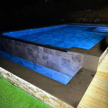 펜션 Neto Pinto - Casa De Ferias / Fins De Semana. 로리냐