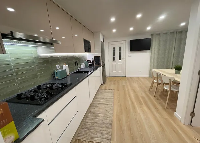 Neto Pinto - Casa De Ferias / Fins De Semana. Lourinhã