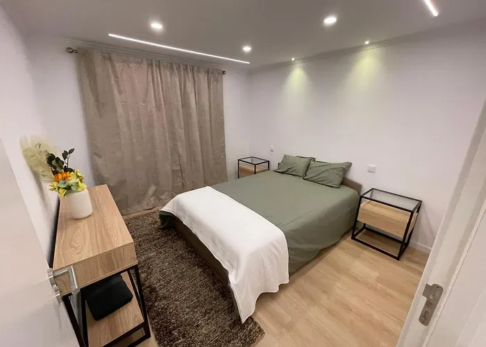 Neto Pinto - Casa De Ferias / Fins De Semana. *